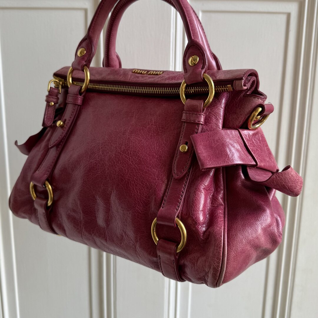 🔥 Authentic Miu Miu Mini Vitello Lux Pink Leather Handbag Pre-owned 🔥