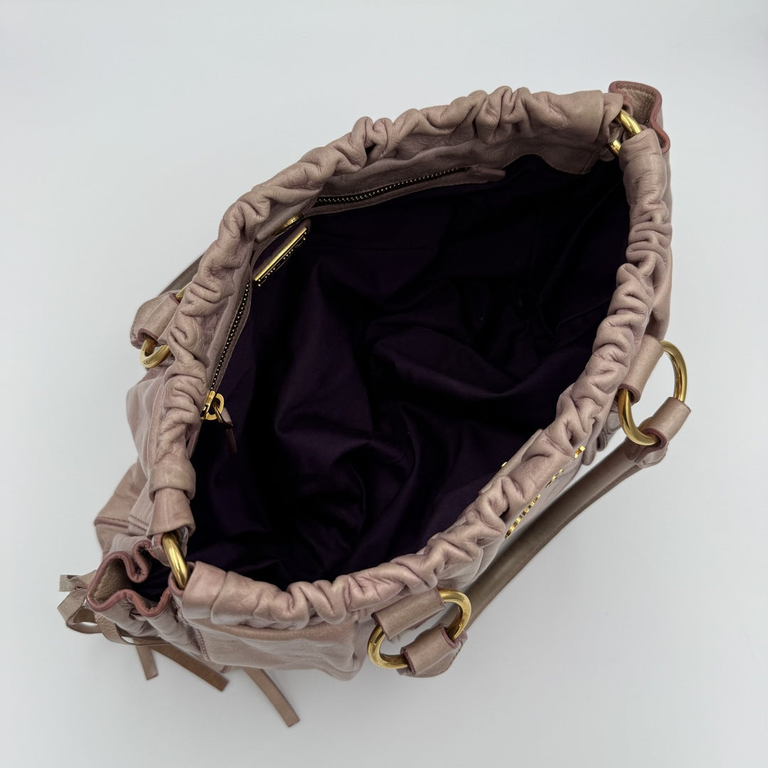 🔥 Authentic Miu Miu Vitello Dusty Pink Leather Handbag Pre-owned 🔥