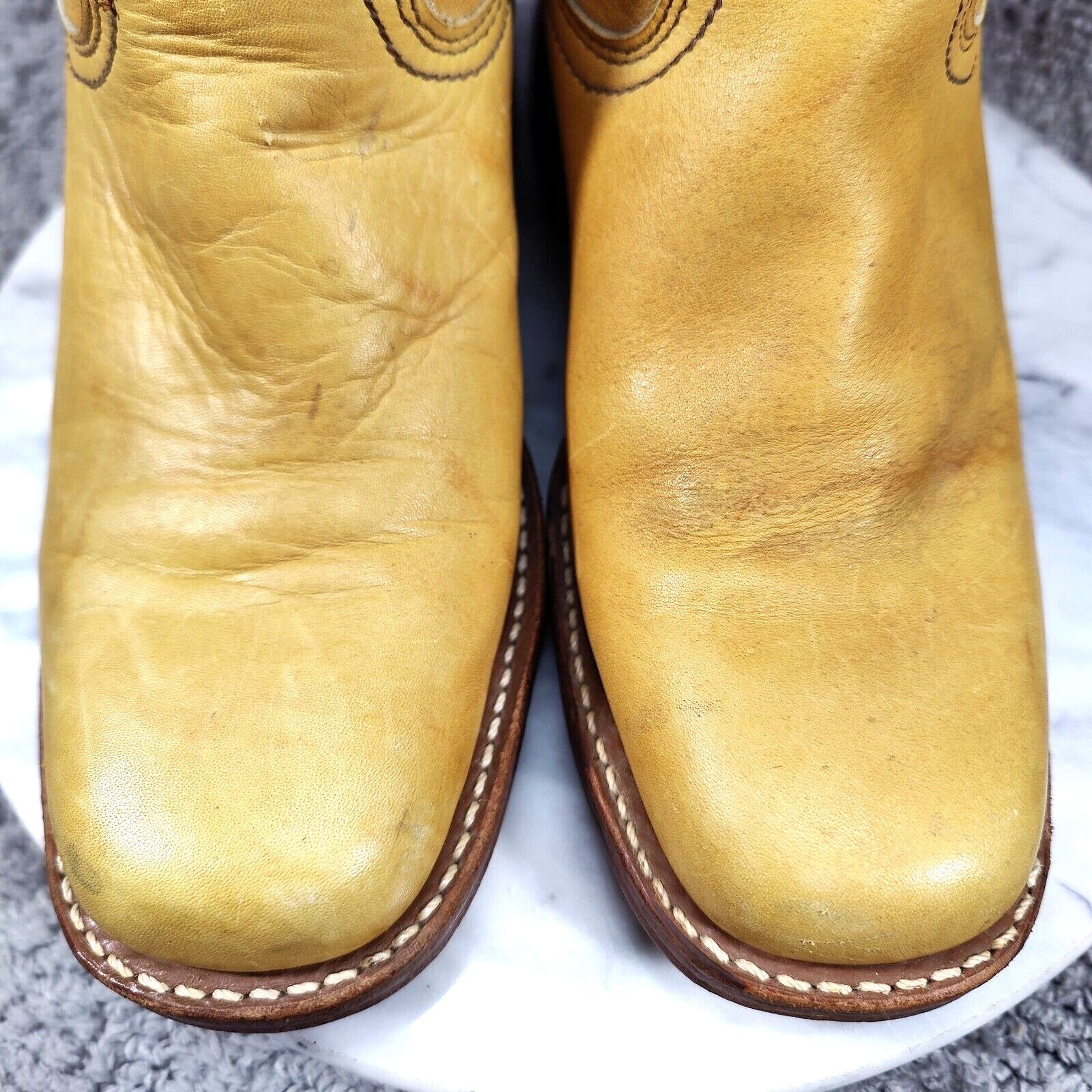 Frye Campus Banana Boots Womens 7.5 Yellow Square Toe 14L