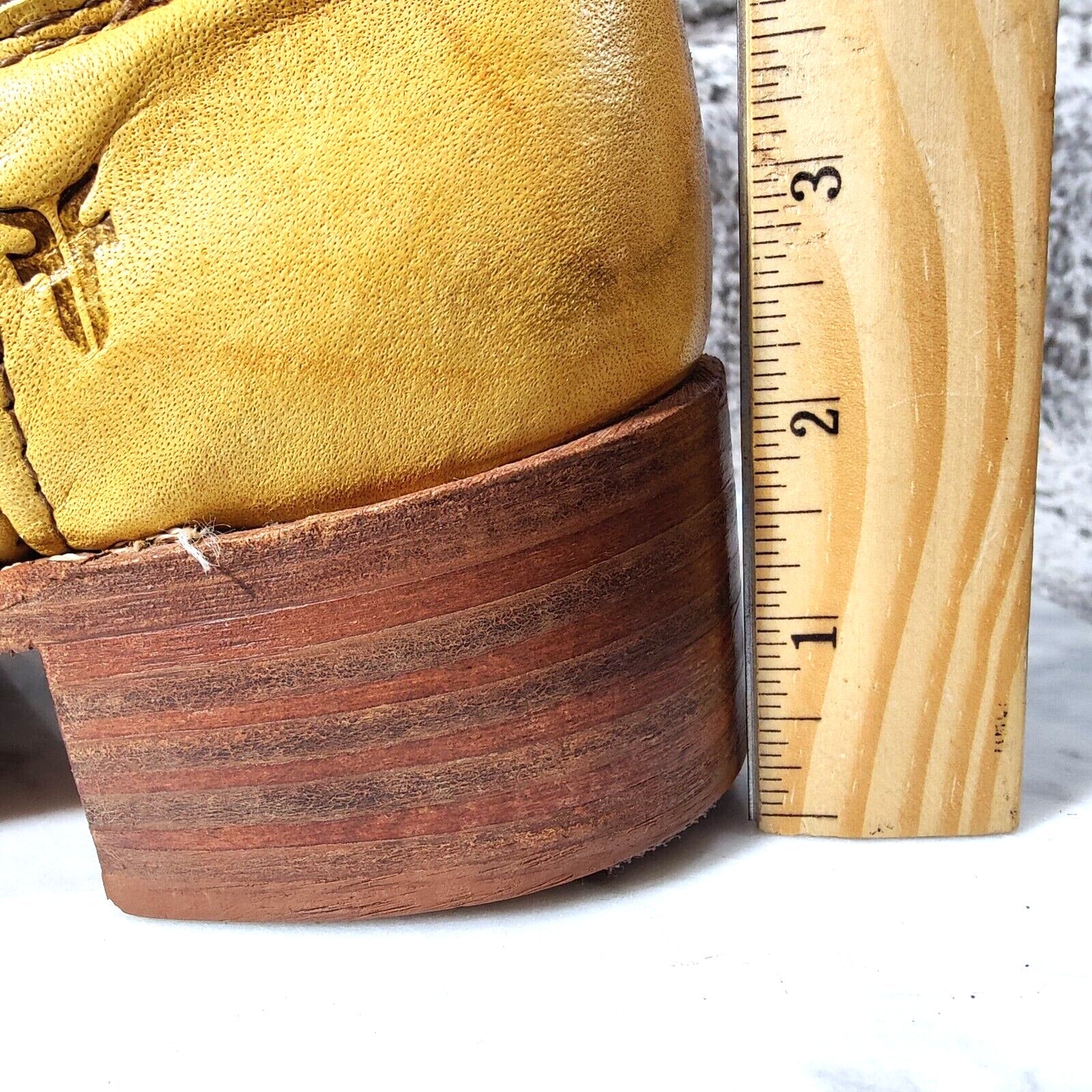 Frye Campus Banana Boots Womens 7.5 Yellow Square Toe 14L