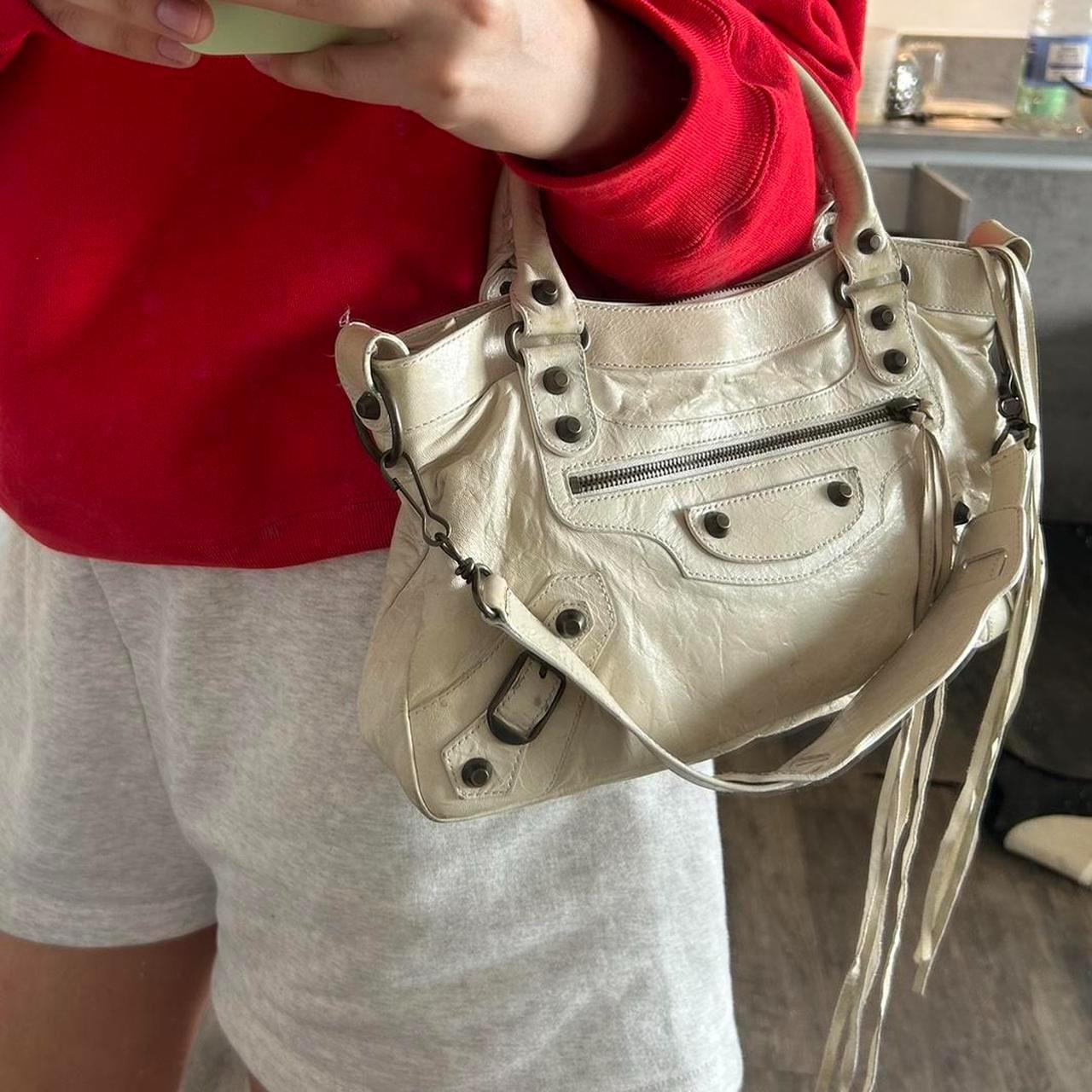 🔥 Authentic RARE Balenciaga ‘the first’ small/ medium city bag Pre-owned 🔥