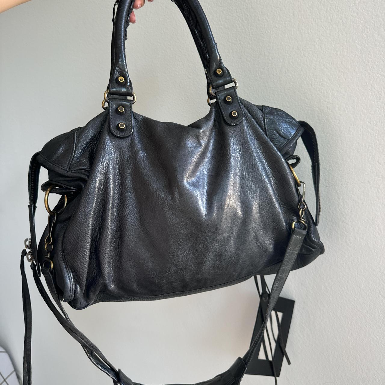 🔥 Authentic Balenciaga city bag medium in black color Pre-owned 🔥