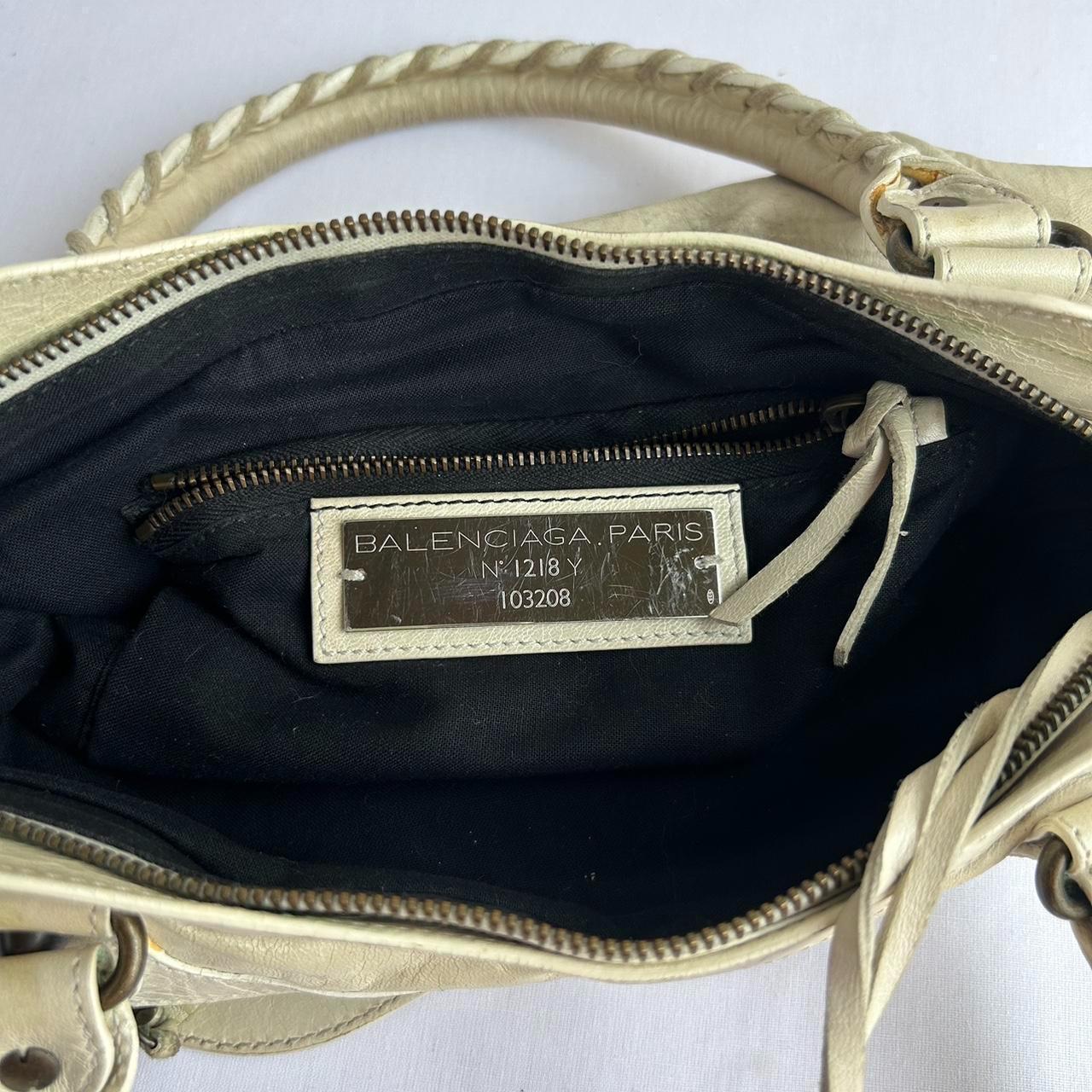 🔥 Authentic RARE Balenciaga ‘the first’ small/ medium city bag Pre-owned 🔥