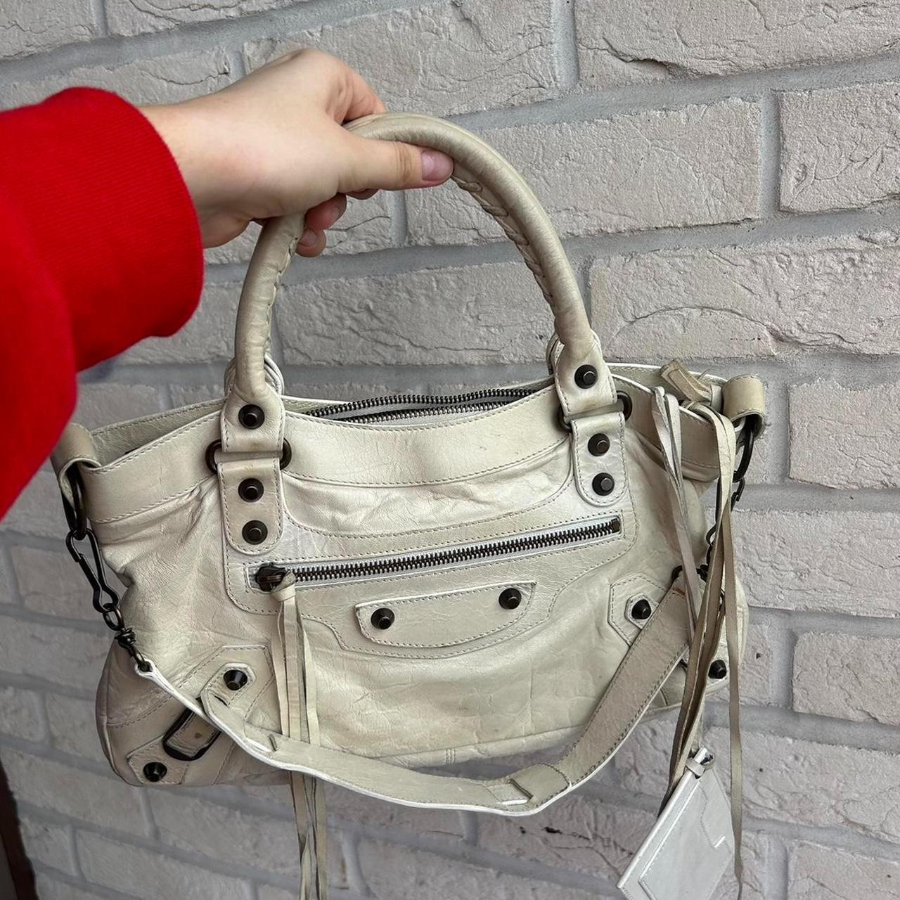 🔥 Authentic RARE Balenciaga ‘the first’ small/ medium city bag Pre-owned 🔥