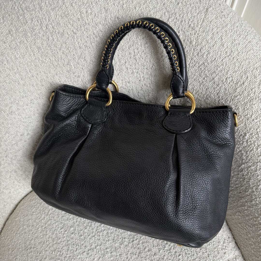 🔥 Authentic Miu Miu Vitello Leather Black Shoulder Bag Pre-owned 🔥