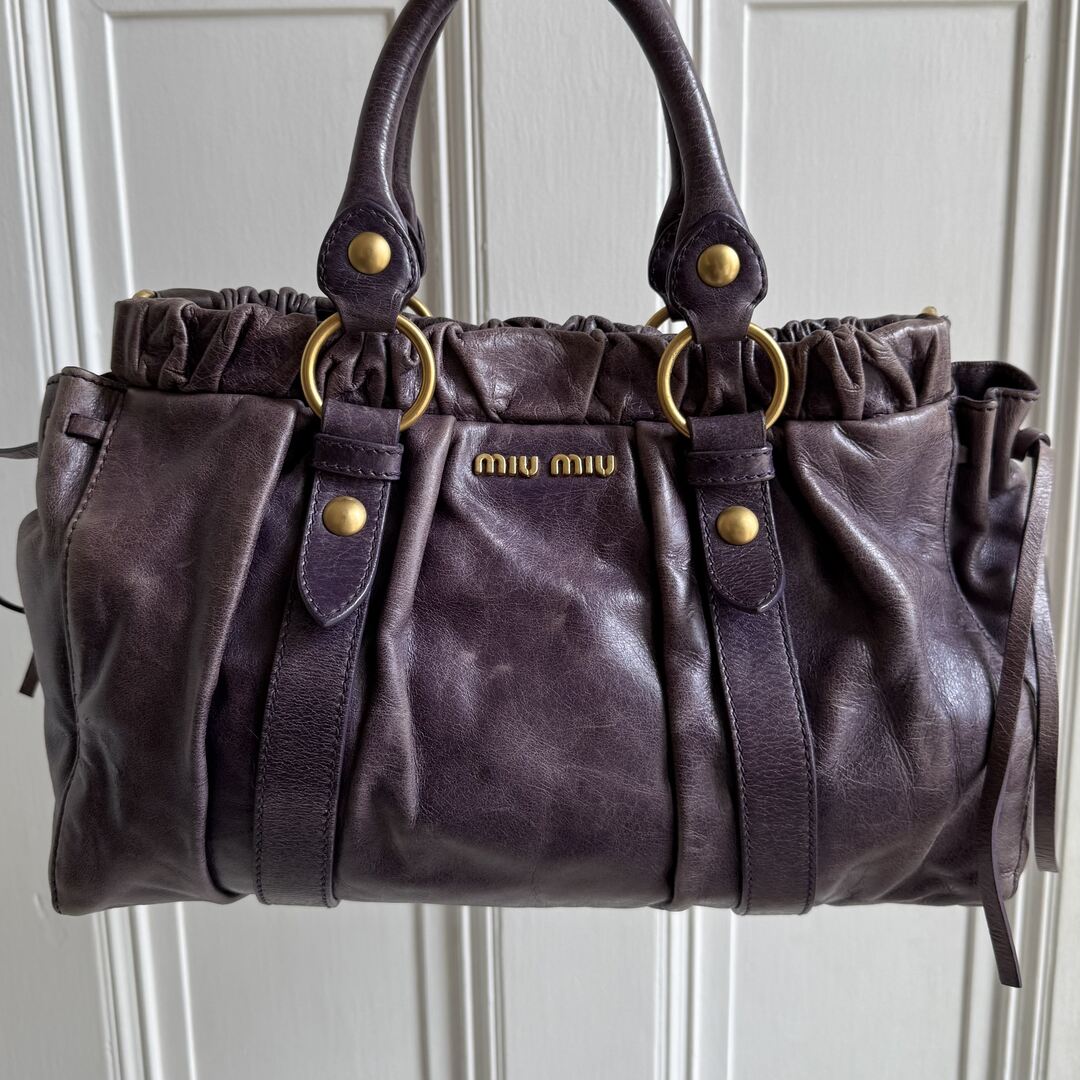 🔥 Authentic Miu Miu Vitello Purple Leather Handbag Pre-owned 🔥