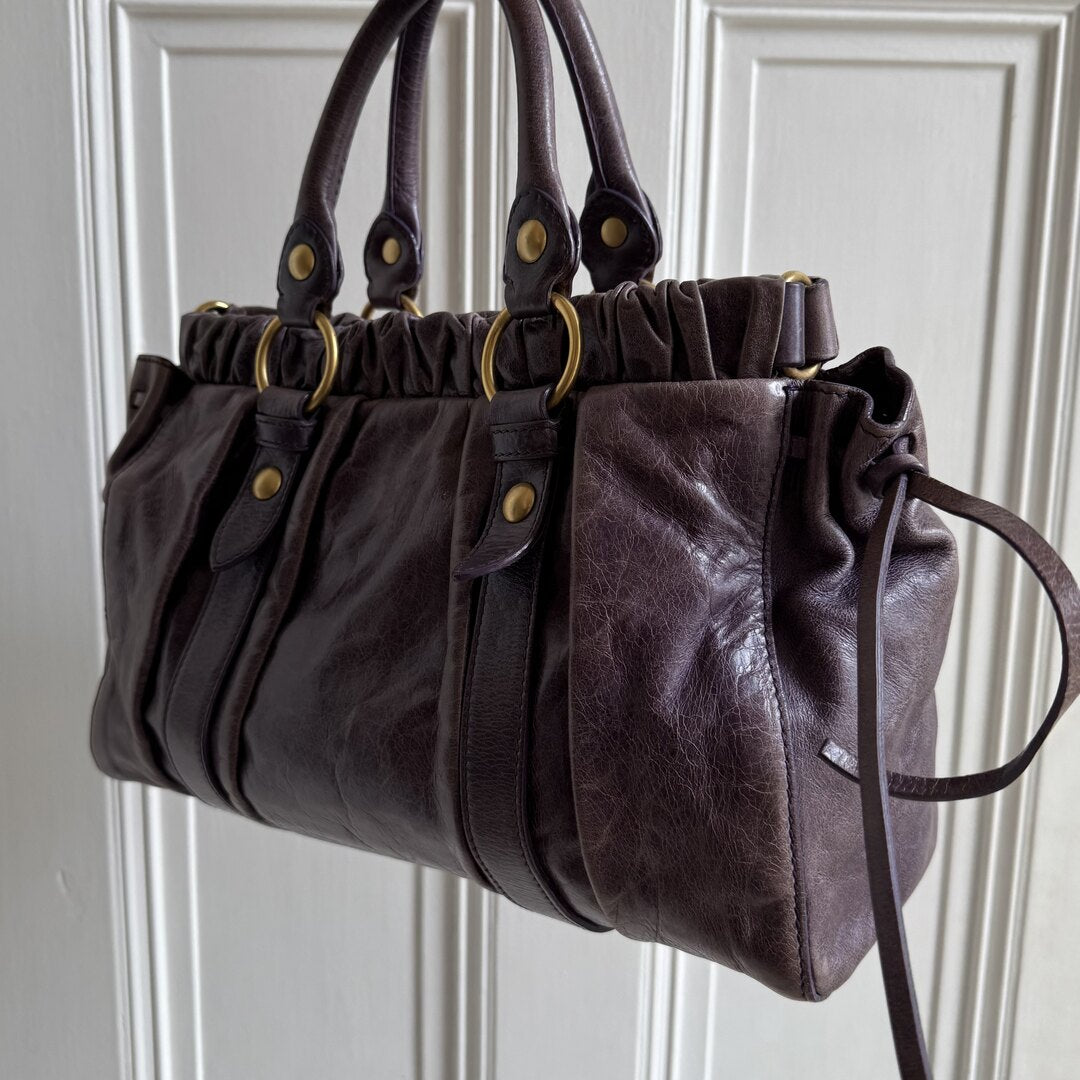 🔥 Authentic Miu Miu Vitello Purple Leather Handbag Pre-owned 🔥