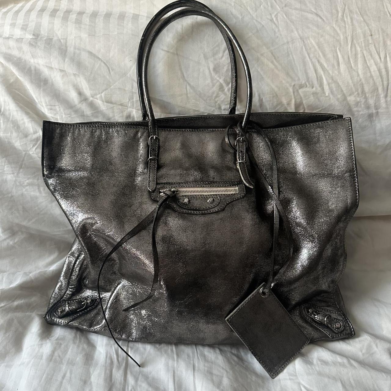 🔥 Authentic METALLIC BALENCIAGA PAPIER BAG Pre-owned 🔥